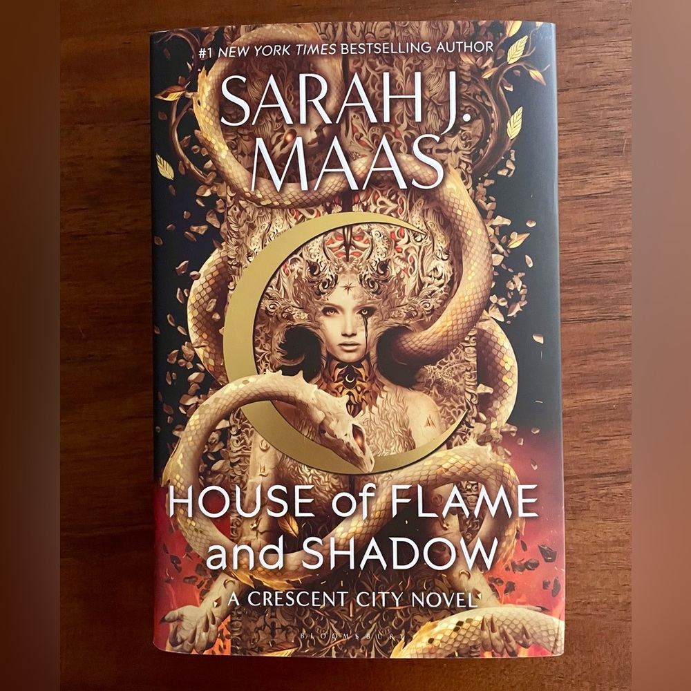 House of Flame and Shadow: A Crescent City Novel